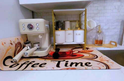 Nacogdoches Apartment | Sunlit 2BR Retreat | 2 Min to SFA | Full Kitchen