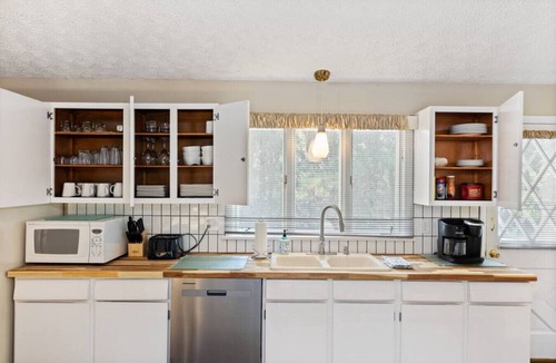 Penfield House | Sunlit 3-BDRM in Central Penfield - Fenced Yard!