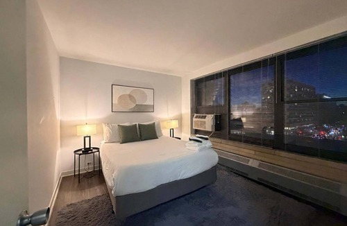 East Hyde Park Apartment | Sunlit & Chic 2BR Retreat