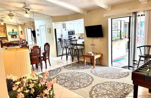 Safety Harbor House | Sunlit Escape Pool Perfect for Big Groups