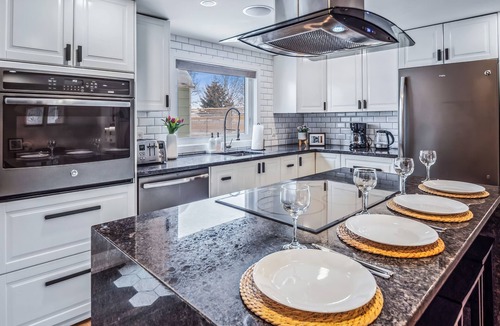 Burlington Apartment | Sunlit Suite: 2 Queen Beds/1 Bath Apt: Mins to Train, Trails, Downtown & Golfing