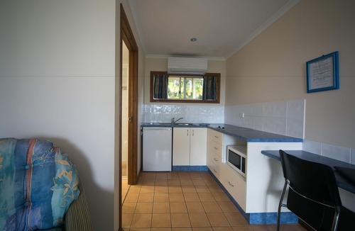 Airlie Beach Apartment | Sunlit Waters Studio Apartments