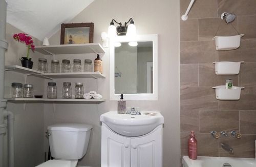 Waterloo House | Sunny 1800 Victorian home with all the character but today’s amenities.