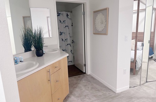 Silver Strand Apartment | Sunny 2 Bedroom with a Water View