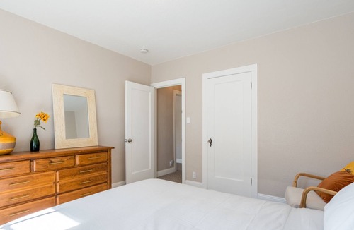 West Alameda Apartment | Sunny 2BD flat with private backyard