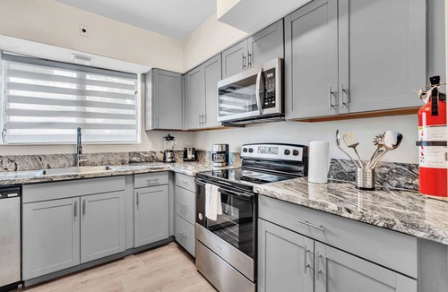 Bay Harbor Islands Apartment | Sunny 2BR in Bay Harbor Islands close to beach, shops, and dining