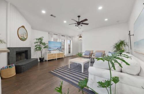 Royse City House | Sunny 4BR with Backyard Oasis - 15 Min to Lakes
