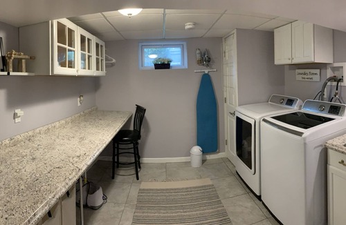 Centereach House | Sunny and Bright Home in Central Location!