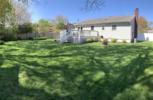 Centereach House | Sunny and Bright Home in Central Location!