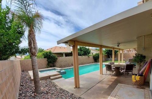 Cathedral City House | Sunny And Spacious Entire House With Pool + Jacuzzi
