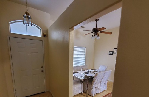 Cathedral City House | Sunny And Spacious Entire House With Pool + Jacuzzi