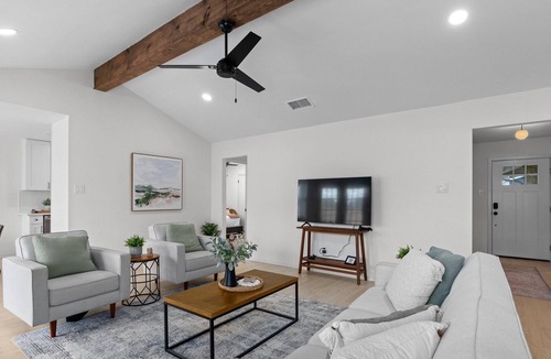 Anderson Mill House | Sunny and Spacious Newly Remodeled Home in North Austin