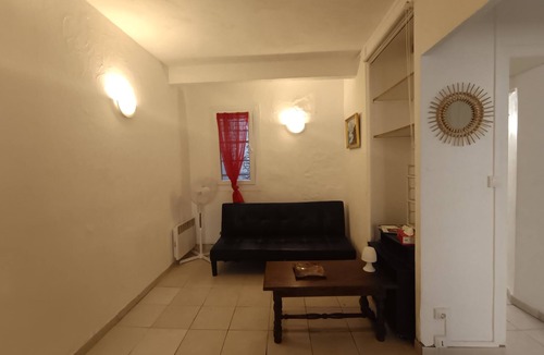 Saint-Mathieu Apartment | Sunny apartment right in the center of Perpignan