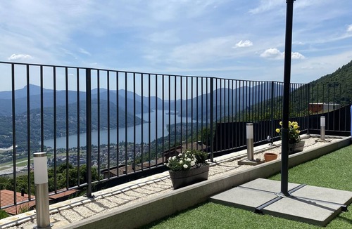 Cademario Apartment | Sunny Apartment with garden and stunning view