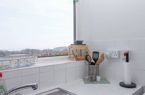 Babbacombe House | Sunny Bank