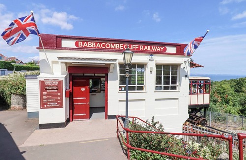 Babbacombe House | Sunny Bank