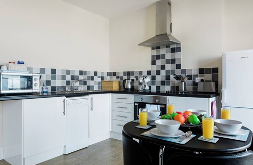 Shanklin Cabin | Sunny Beach Apartments