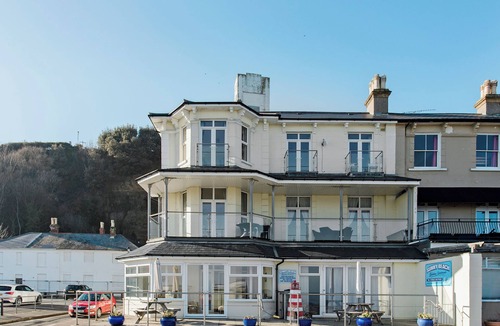 Shanklin Cabin | Sunny Beach Apartments