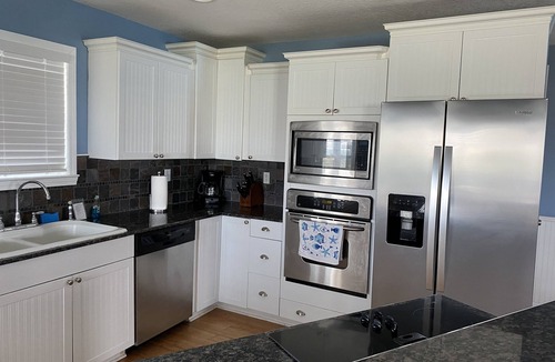 Galveston House | Sunny Beach OCEANVIEW HOME! one minute walk to BEACH!