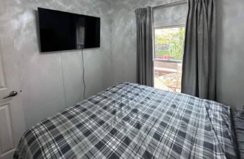 Sherkston Cottage | Sunny Beach Retreat at Sherkston Shores