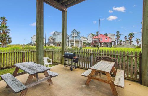 Galveston House | Sunny Beach Sandcastle Cottage