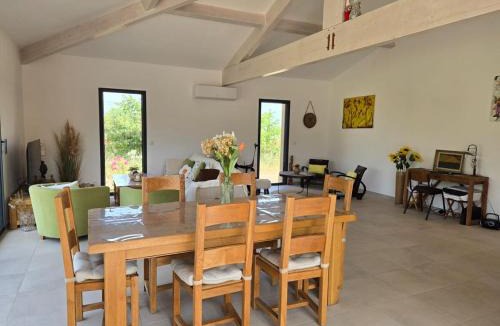 Salasc Villa | Sunny break in Salasc