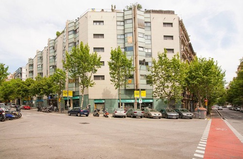 Dreta de l'Eixample Apartment | Sunny Bright Cozy Apartment Centric-Sagrada Familia-3