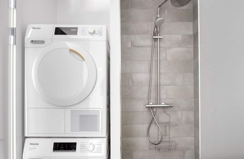 Vesterbro Apartment | Sunny Carlsberg Byen 1BR w/ Balcony & W/D, nr Istengade, by Blueground