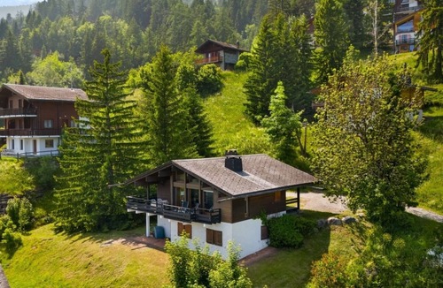 Anzere Ski Chalet | Sunny chalet, great for skiing in Anzère or Crans-Montana