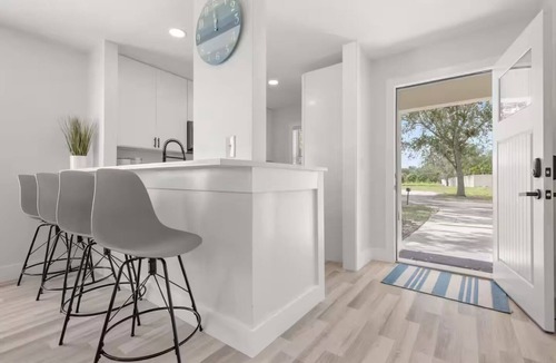 Osprey House | Sunny Coastal Escape