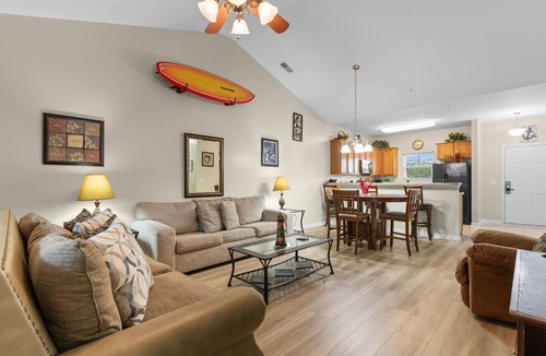 North Myrtle Beach Condo | Sunny Coastal Condo Near The Beach in Catalina