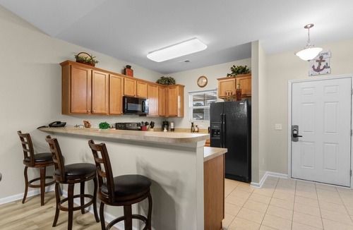 North Myrtle Beach Condo | Sunny Coastal Condo Near The Beach in Catalina