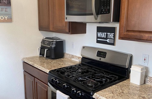 Anchorage Condo | Sunny condo with a view!