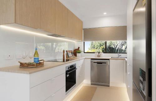 Coolum Beach Apartment | Sunny Coolum Beach Retreat
