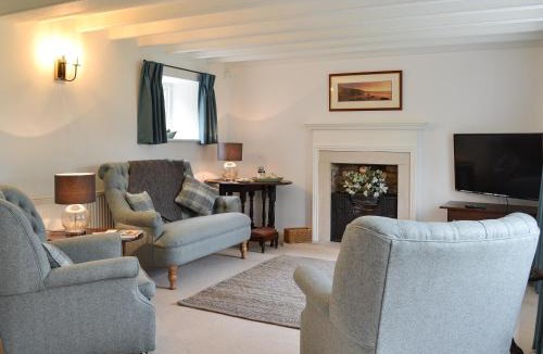 Welburn House | Sunny Cottage