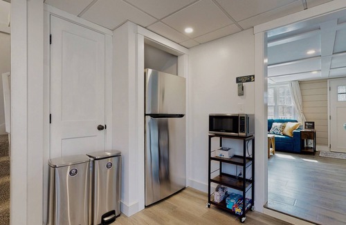 Biddeford Apartment | Sunny Cottage