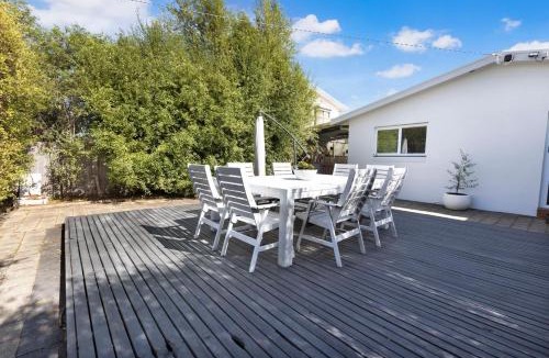 Paynesville House | Sunny Cove