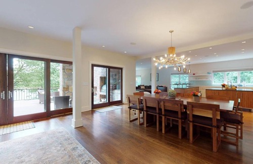 Newtown House | Sunny Day on Taunton Lake