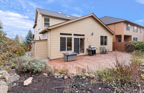 Old Farm District House | Sunny Days 30 Day Minimum home