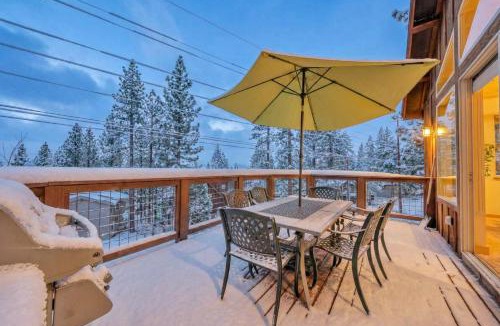 Kings Beach House | Sunny Daze Cabin Luxurious 4BDR with Stunning Views
