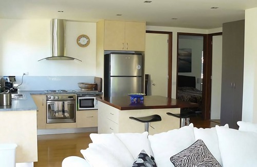 Somers House | Sunny Daze in Somers