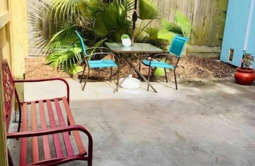 Tybee Island House | Sunny Daze Tiny Cottage, sleeps 2 adults