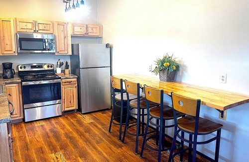 Attica Cabin | SUNNY DAZE - Two Bedroom, Two Bath Luxury Cabin