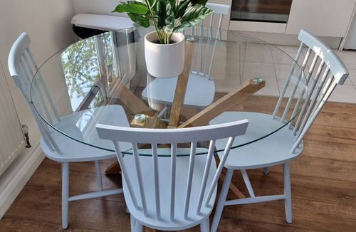 Bishop's Stortford House | Sunny detached bungalow with private courtyard