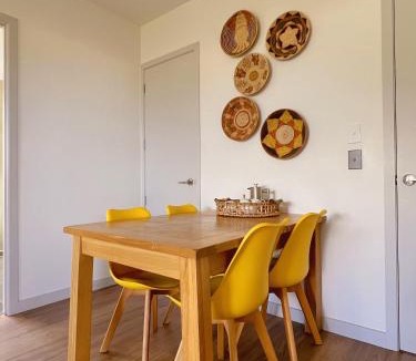 Silverdale House | Sunny Double Bedroom With Garden View