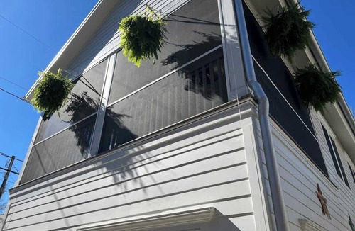 Dixon Park Apartment | Sunny Downtown Savannah Carriage House