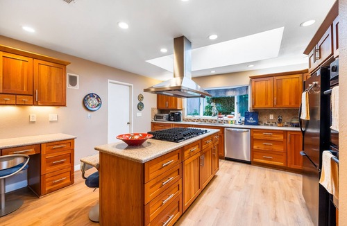 Hidden Valley House | Sunny Dream Home 3BR