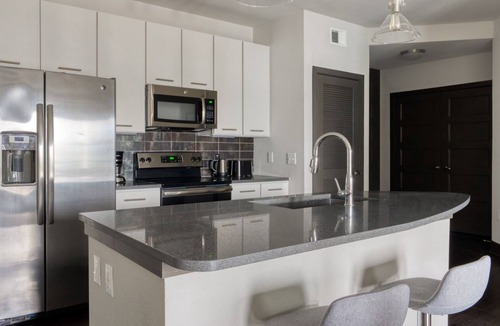 Chestnut Apartment | Sunny East Austin 1BR w/ Pool, Gym & W/D, nr restaurants, by Blueground