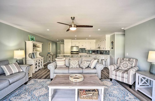 Edisto Island Cottage | Sunny Edisto Island Duplex - Half Mile to Beach!