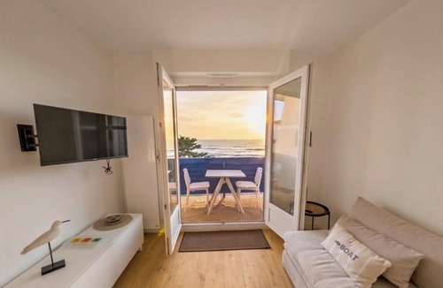 La Chaume Apartment | Sunny Flat with Sea-View Balcony